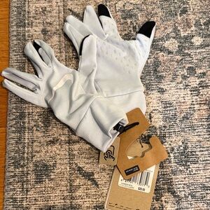 Nike Touchscreen-Compatible Light Gray Gloves size XS/S